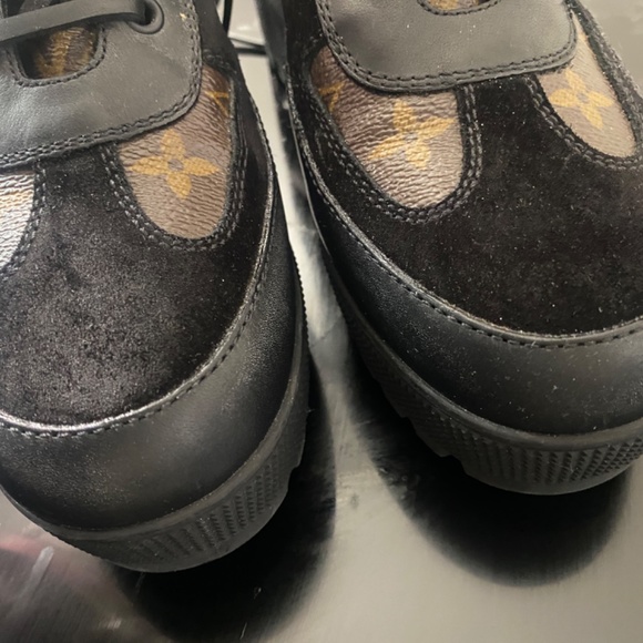 Louis Vuitton Laureate Platform Desert Boot - Picture 7 of 7